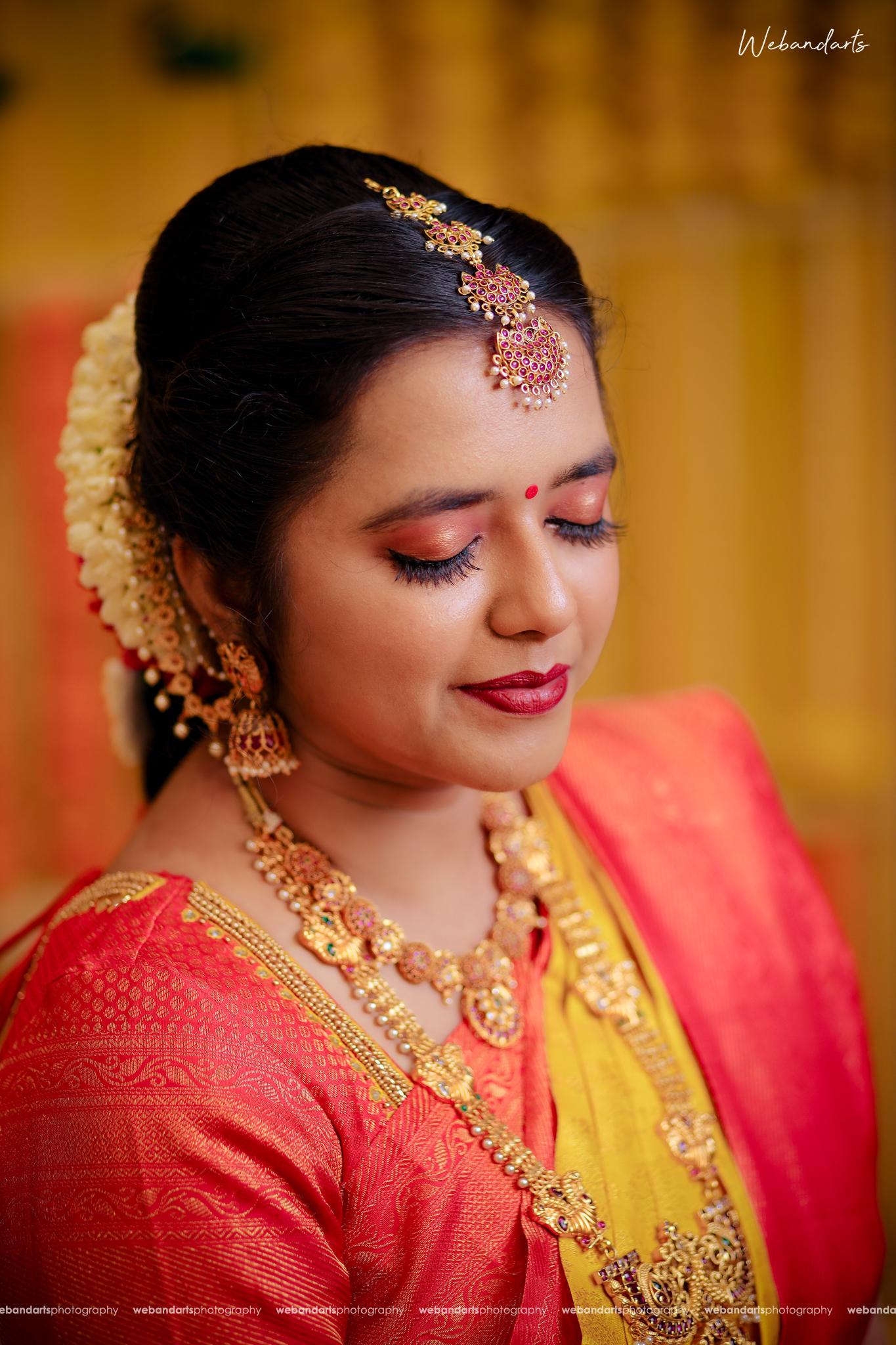 brahmin_bride_yellow_saree_flower_event_pondicherry_wedding_webandarts-1188